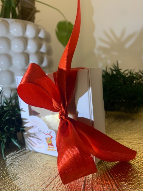 Ciastek zapakowany na prezent